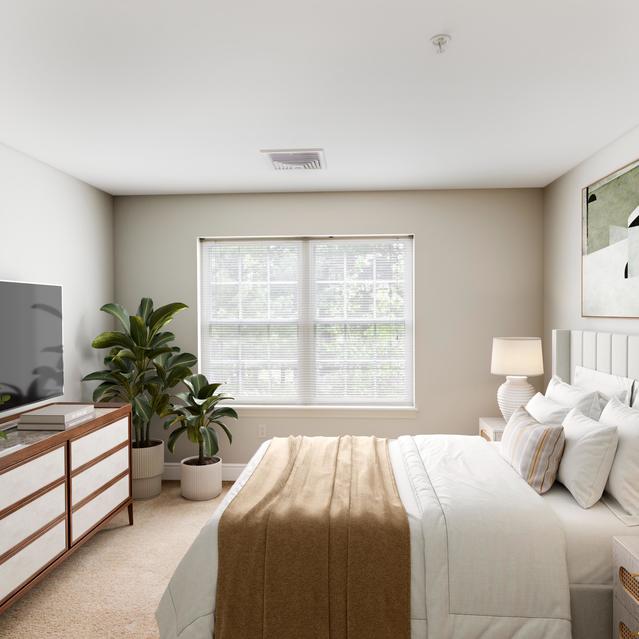 Heritage at Bedford Springs - Bedroom with TV and Large window